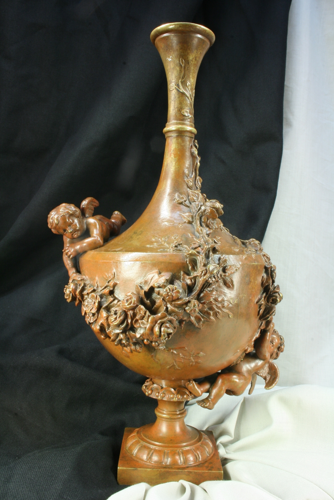 Antiguedades de modernist vase with children art nouveau reddish patina