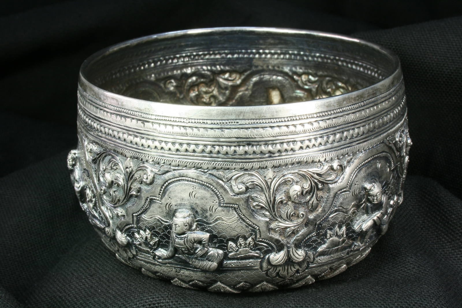 Antiques - BURMA BOWL. CONTAINER. THABEET (T)