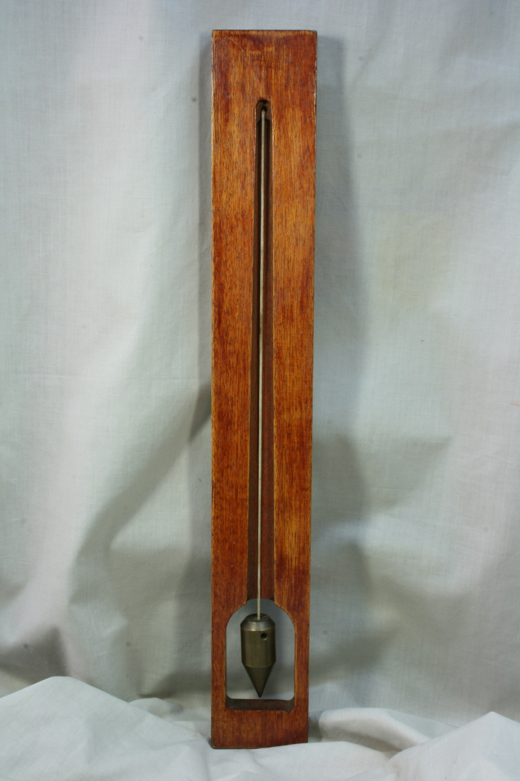 Antiques - WOOD VERTICAL LEVEL. S.XIX. VERY RARE.