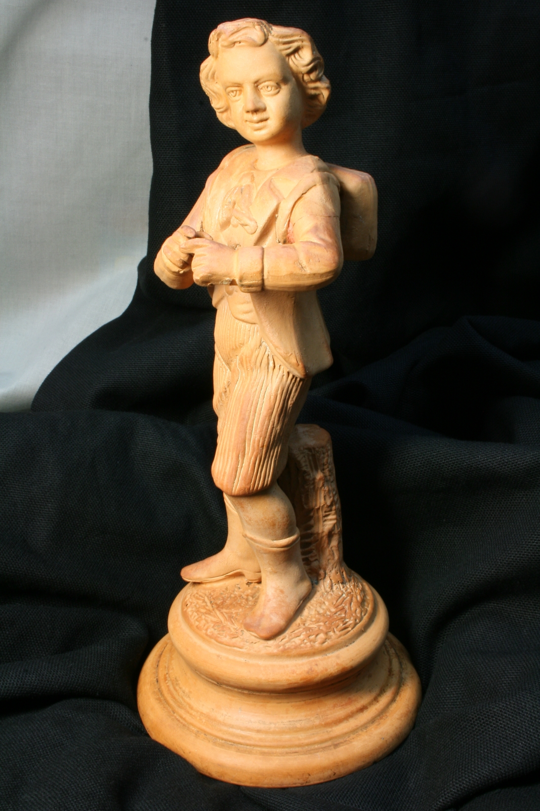 Antiguedades - JOVEN ESTUDIANTE DE TERRACOTA. S.XIX (T)