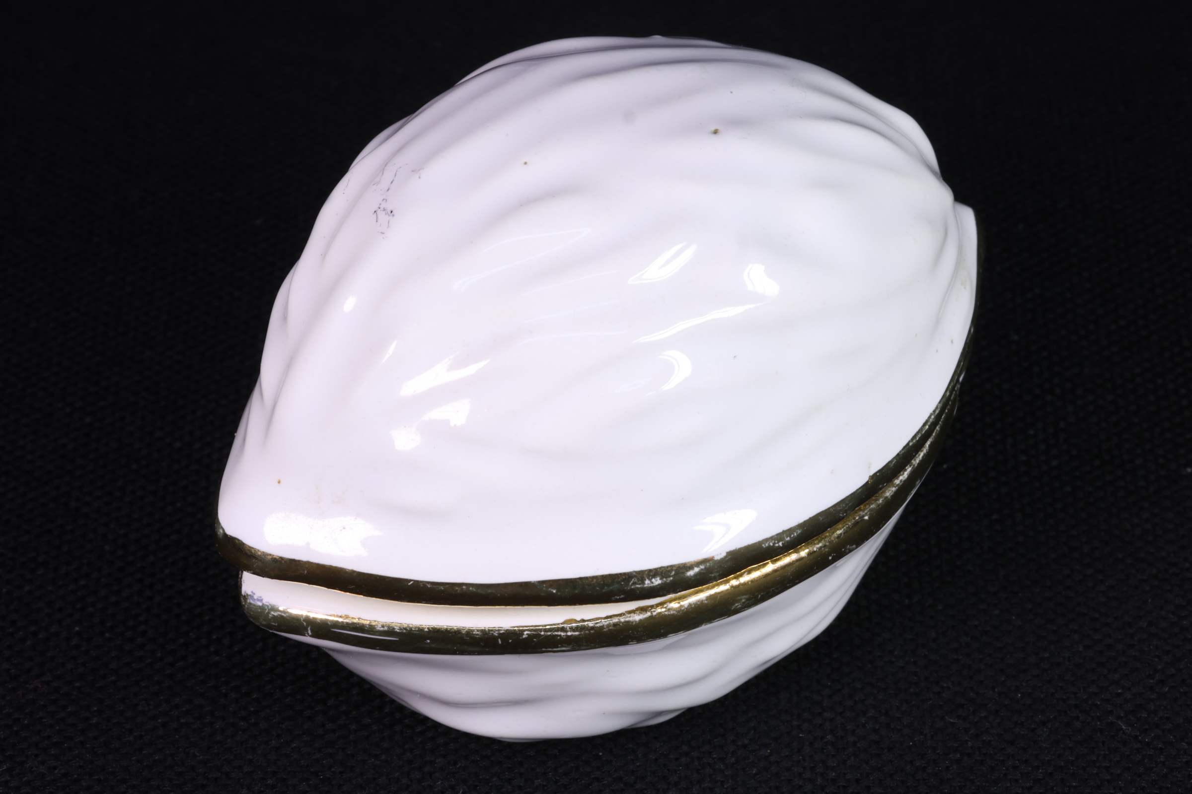 Antiguedades de walnutshaped ceramic box 20th century