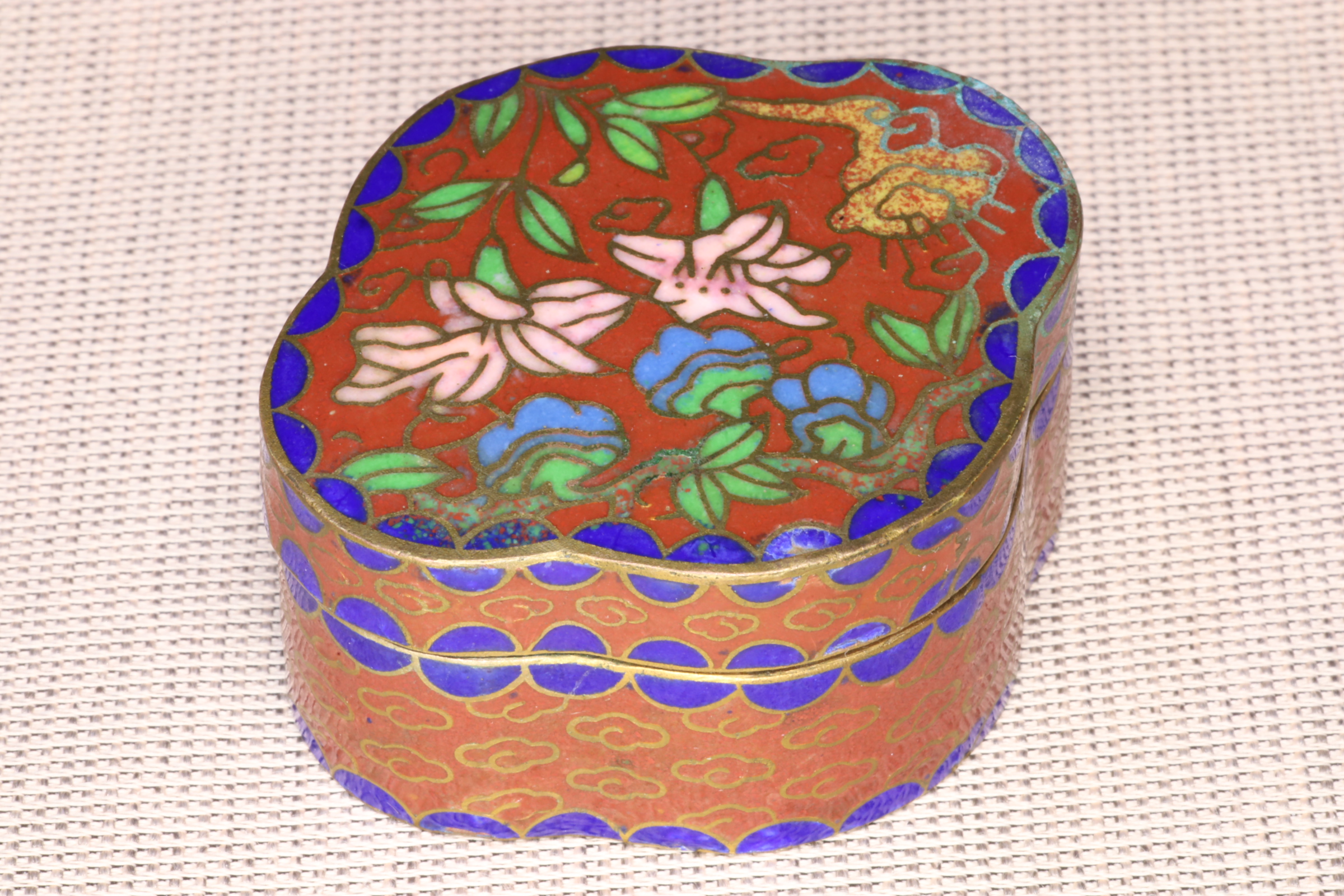 Antiques - REDDISH BROWN LOBED CASE. CLOISONNÉ ENAMEL.