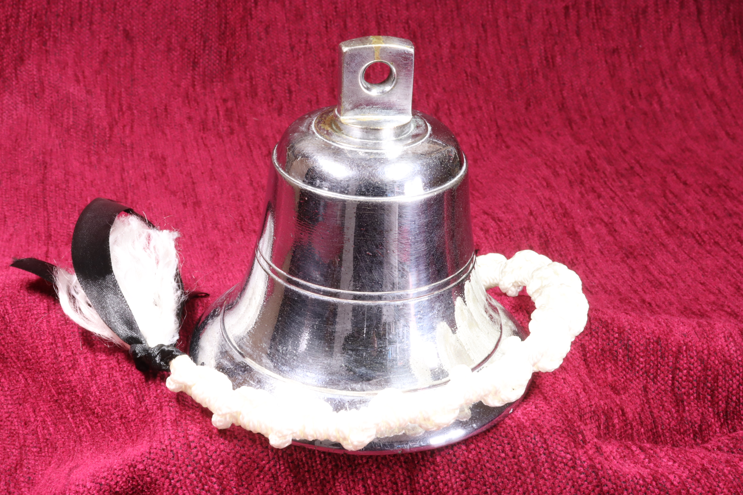 Antiguedades - CAMPANA DE BRONCE PLATEADO CON BADAJO ORIGINAL Y CUERDA.