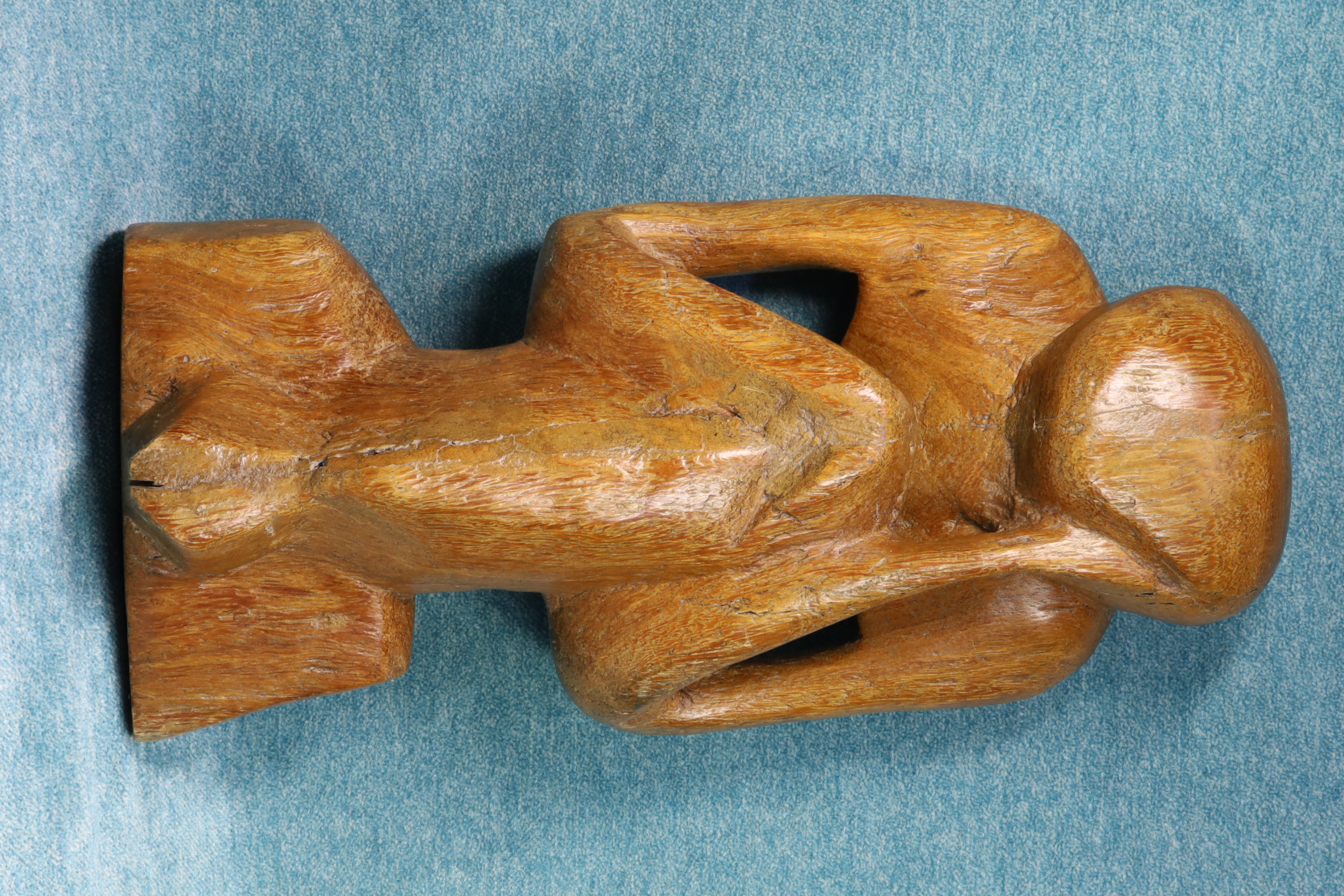 Antiguedades de escultura madera de el pensador