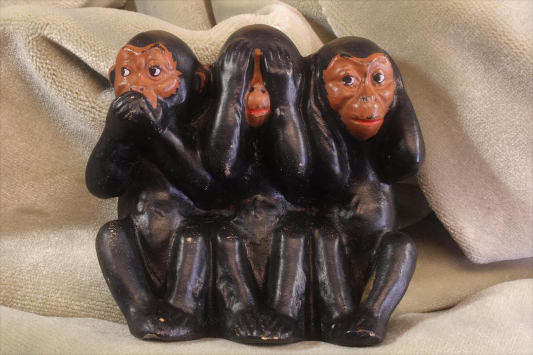 Antiguedades - ESCULTURA TRES MONOS SABIOS GRANDES. S.XX. (T)