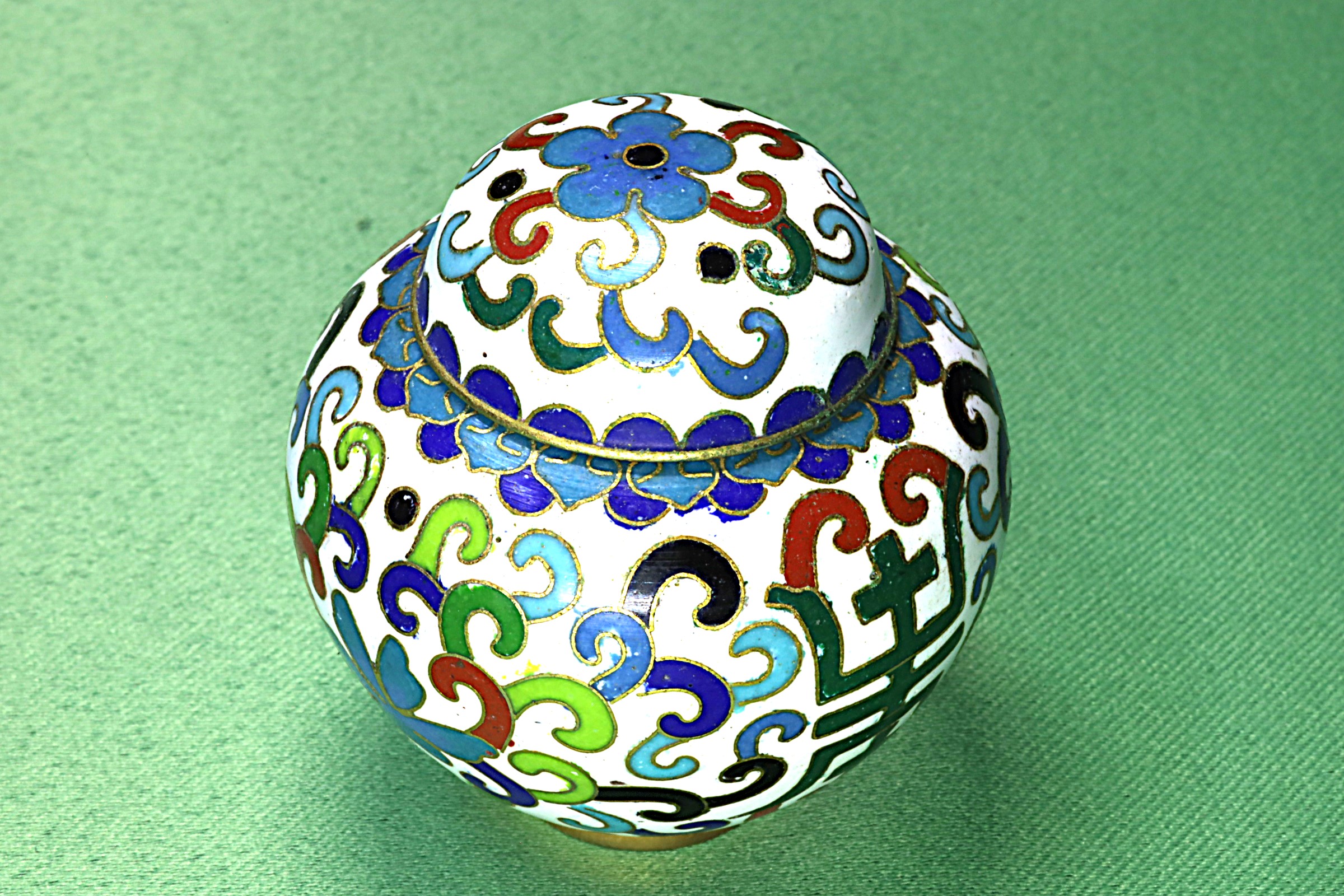 Antiguedades de jarron miniatura con tapadera esmalte cloisonne
