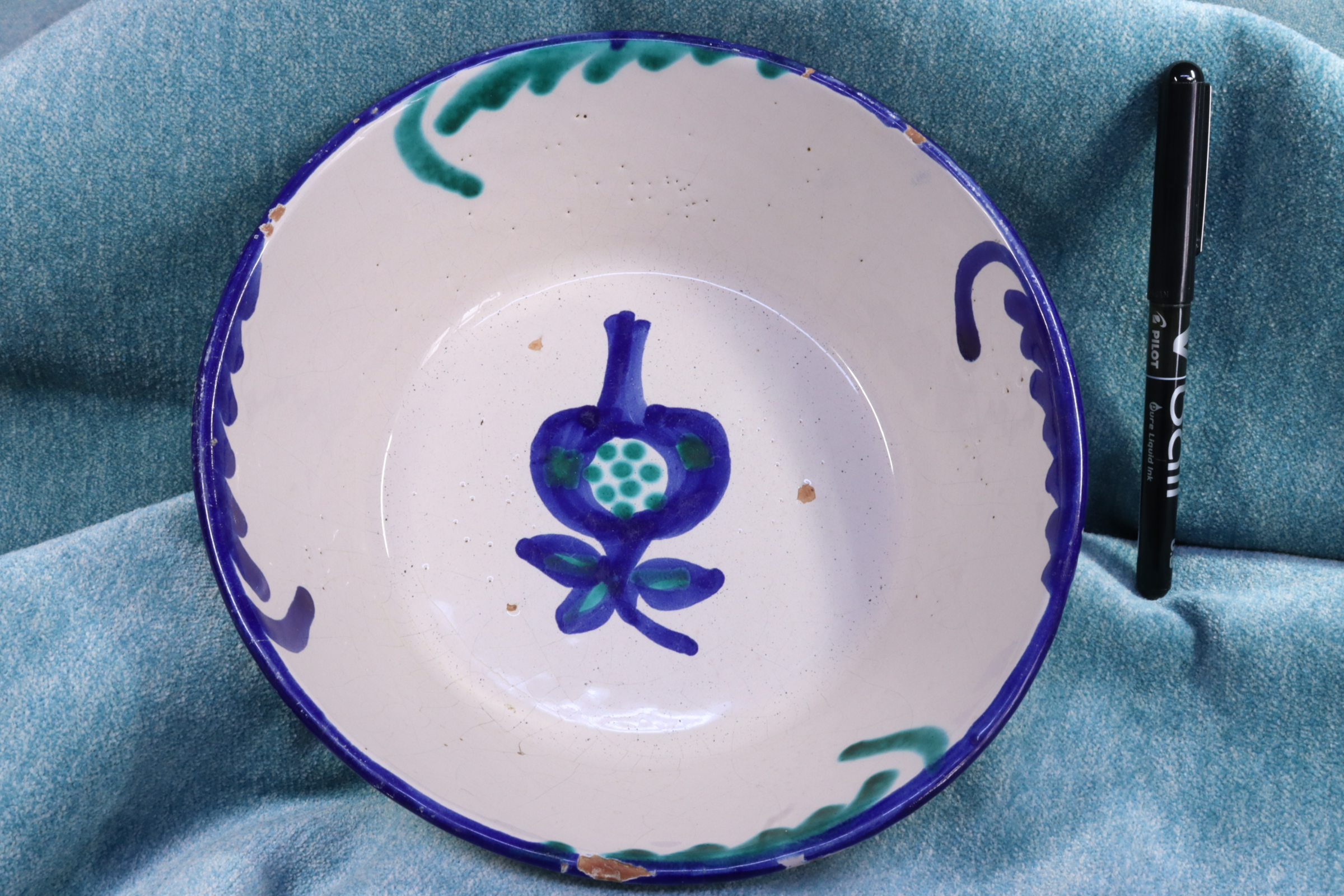 Antiques - FAJALAUZA BASIN. BLUE AND GREEN. DEEP CLAY BOWL.