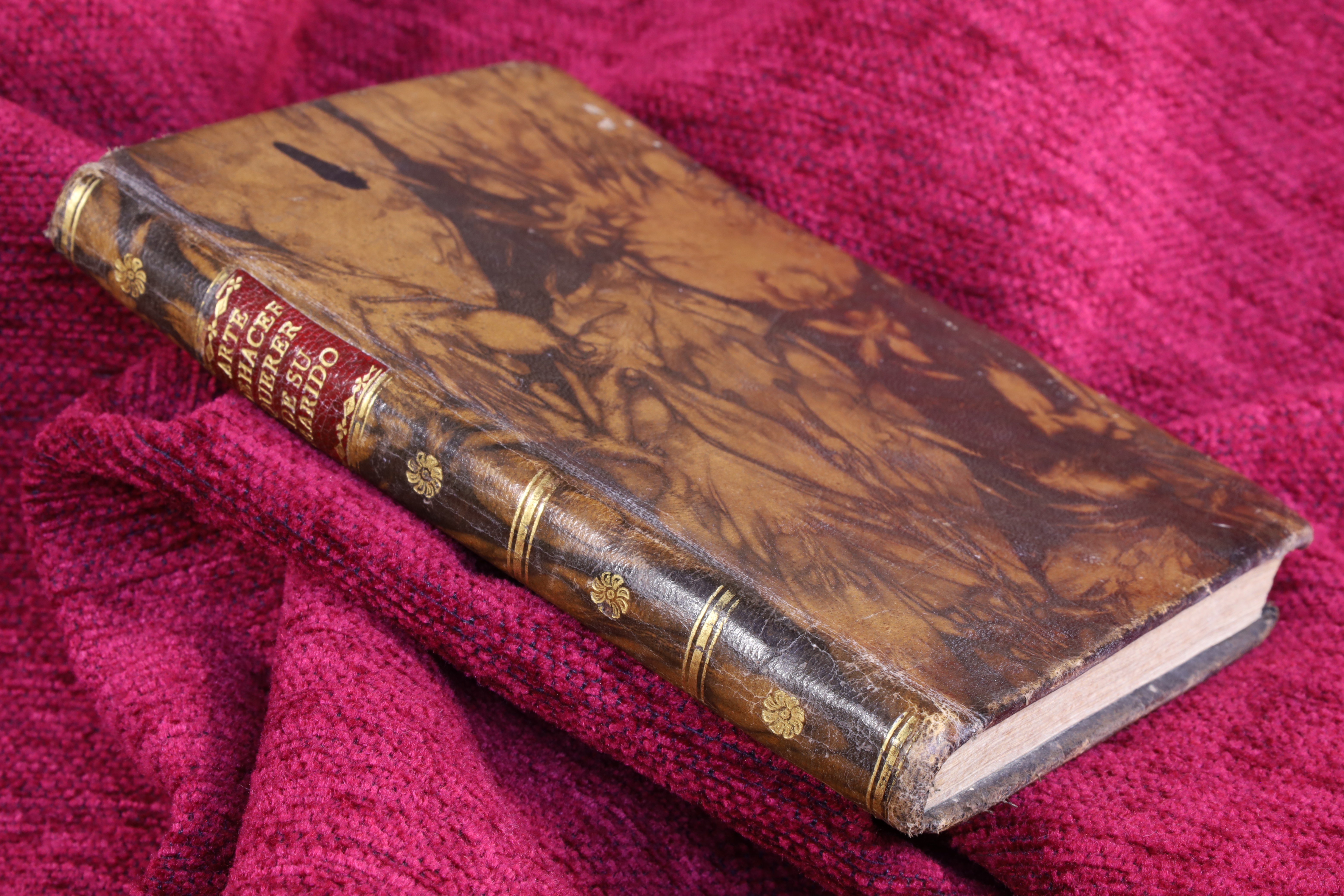 Antiguedades - LIBRO EL ARTE DE HACERSE QUERER DE SU MARIDO. 1827