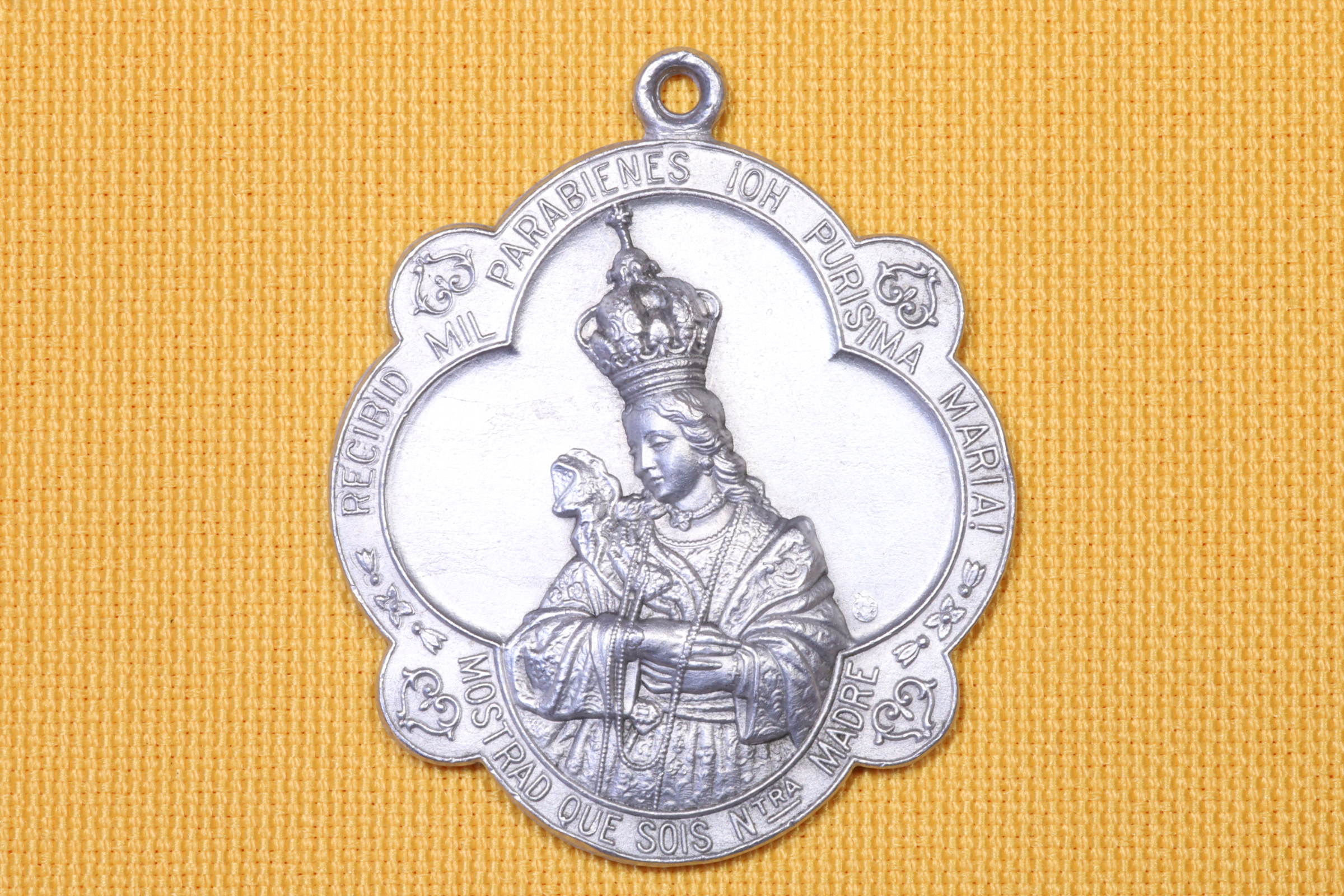 Antiguedades - MEDALLA COFRADÍA PURÍSIMA. INMACULADA CONCEPCIÓN. 1946