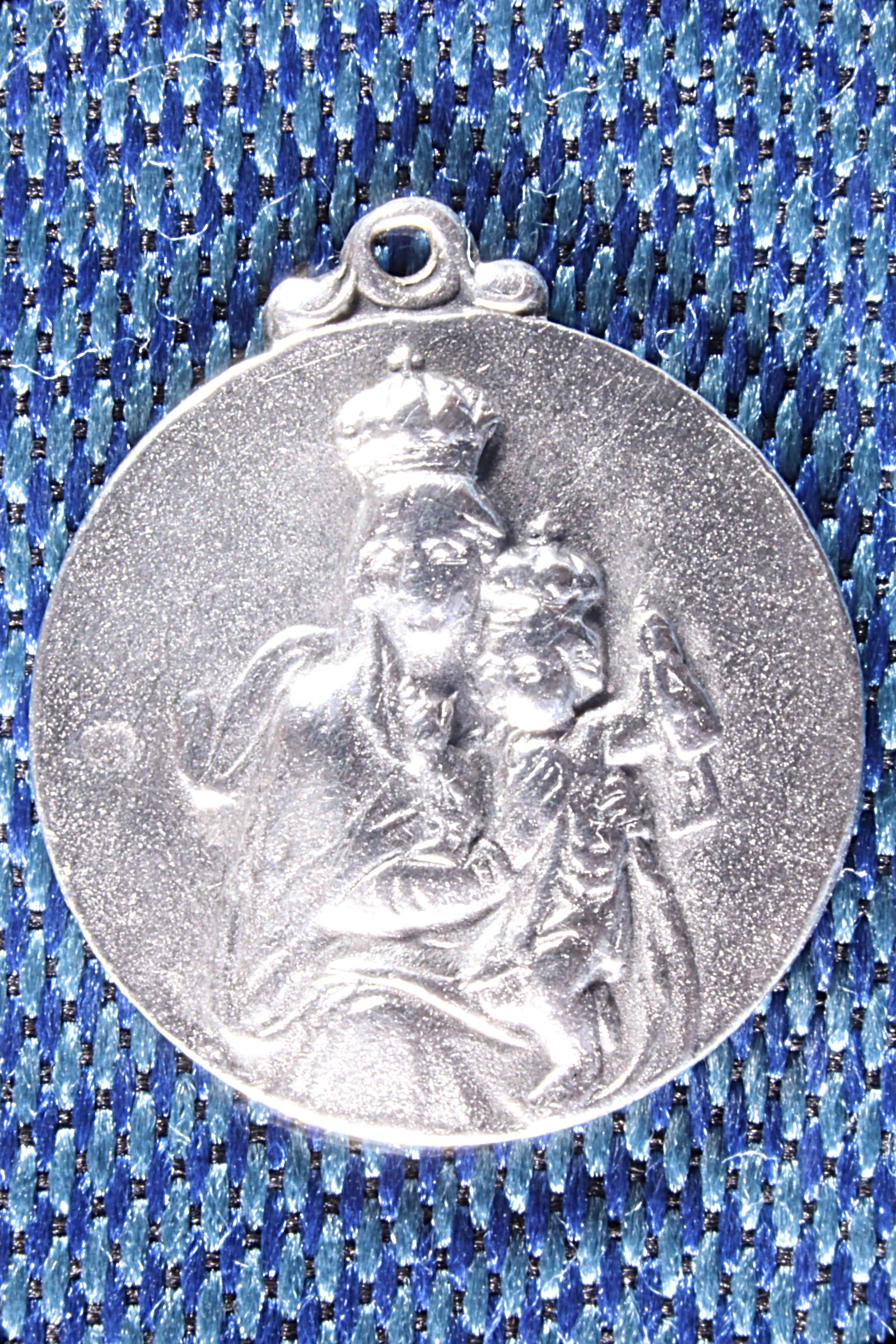 Antiguedades - MEDALLA SAGRADO CORAZÓN. VIRGEN DEL CARMEN. PEQUEÑA. PLATA.