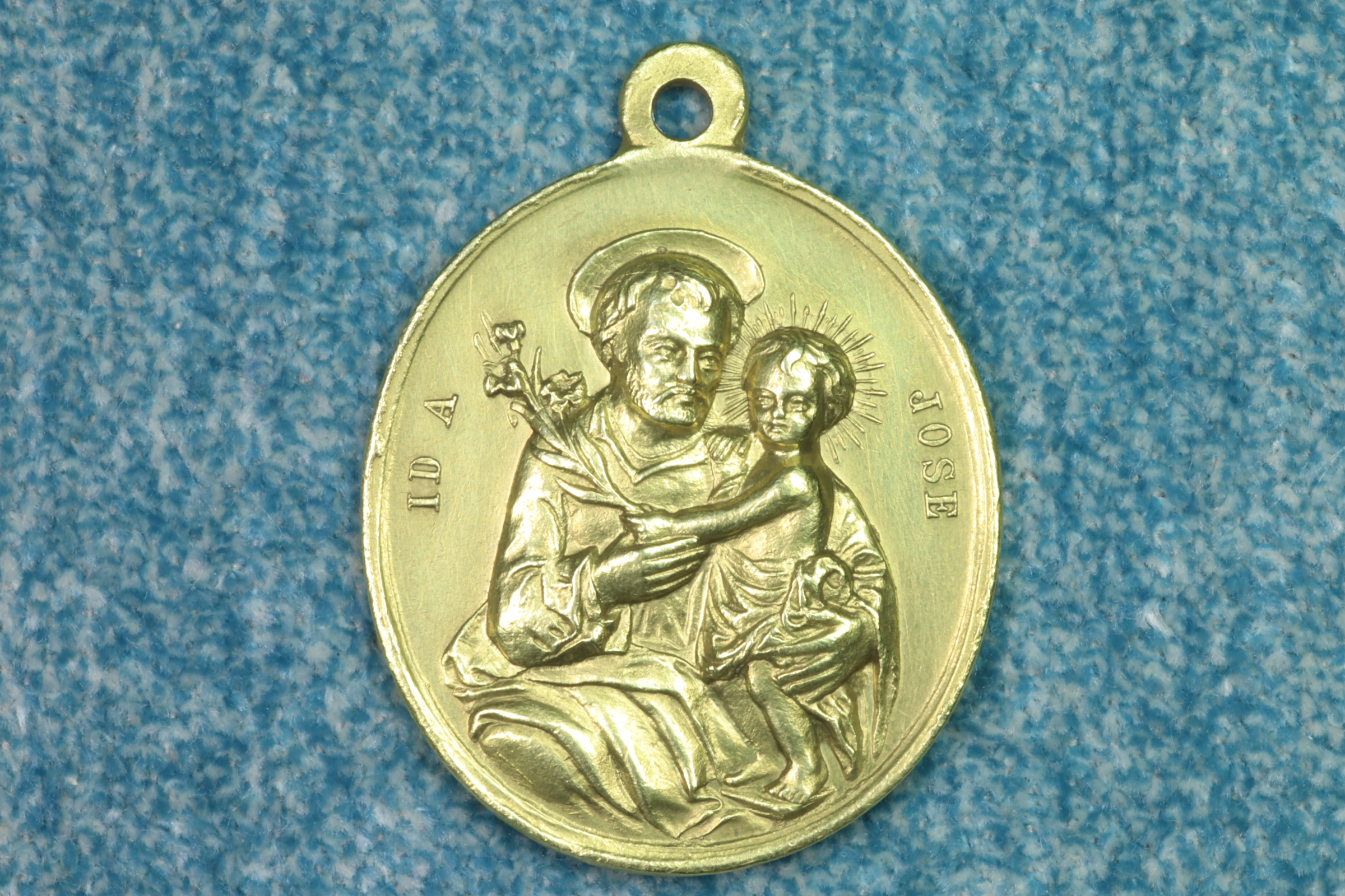 Antiguedades de medal of saint joseph with the infant jesus 20th century