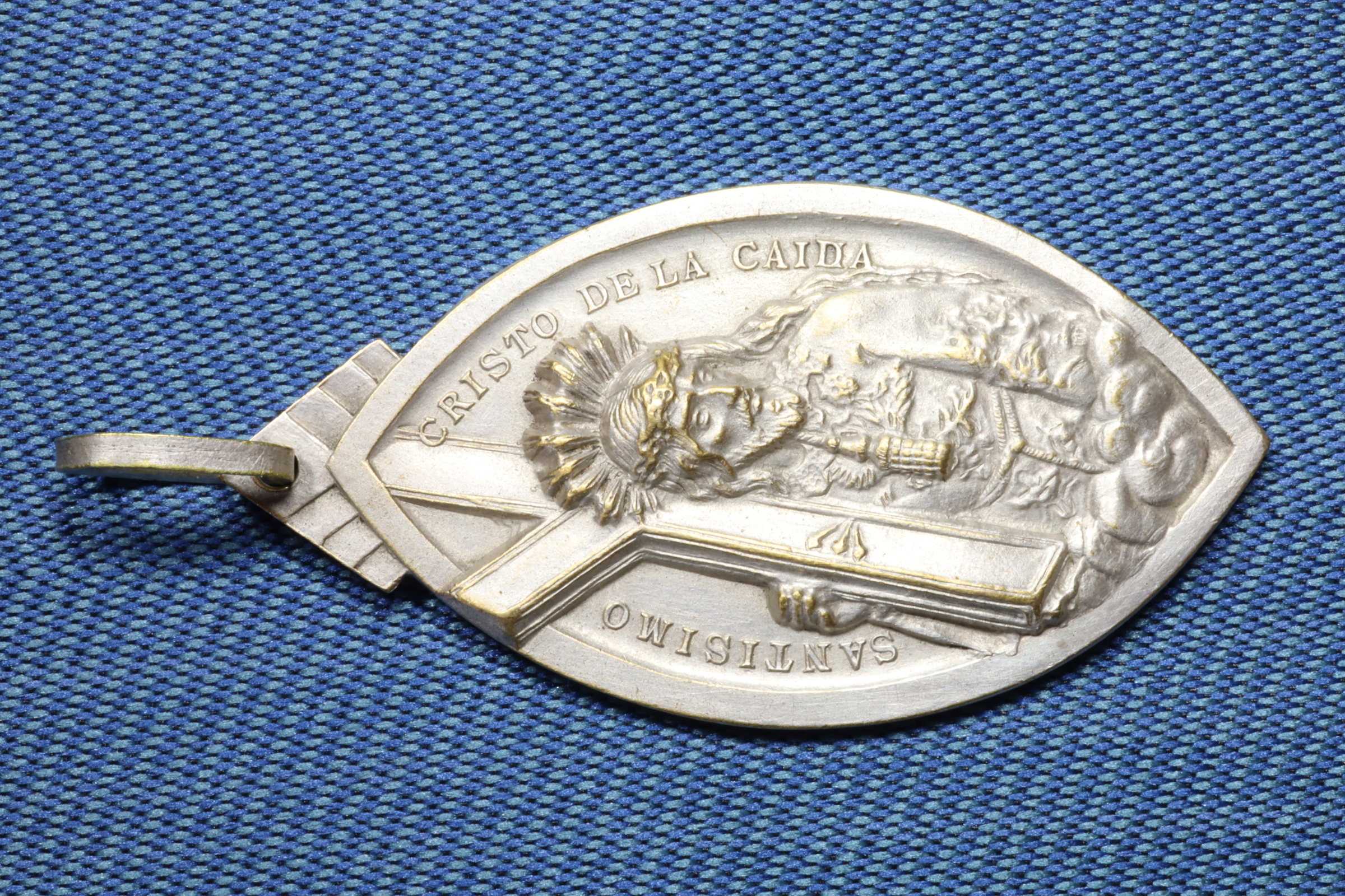 Antiguedades de holy christ of the fall medal villena