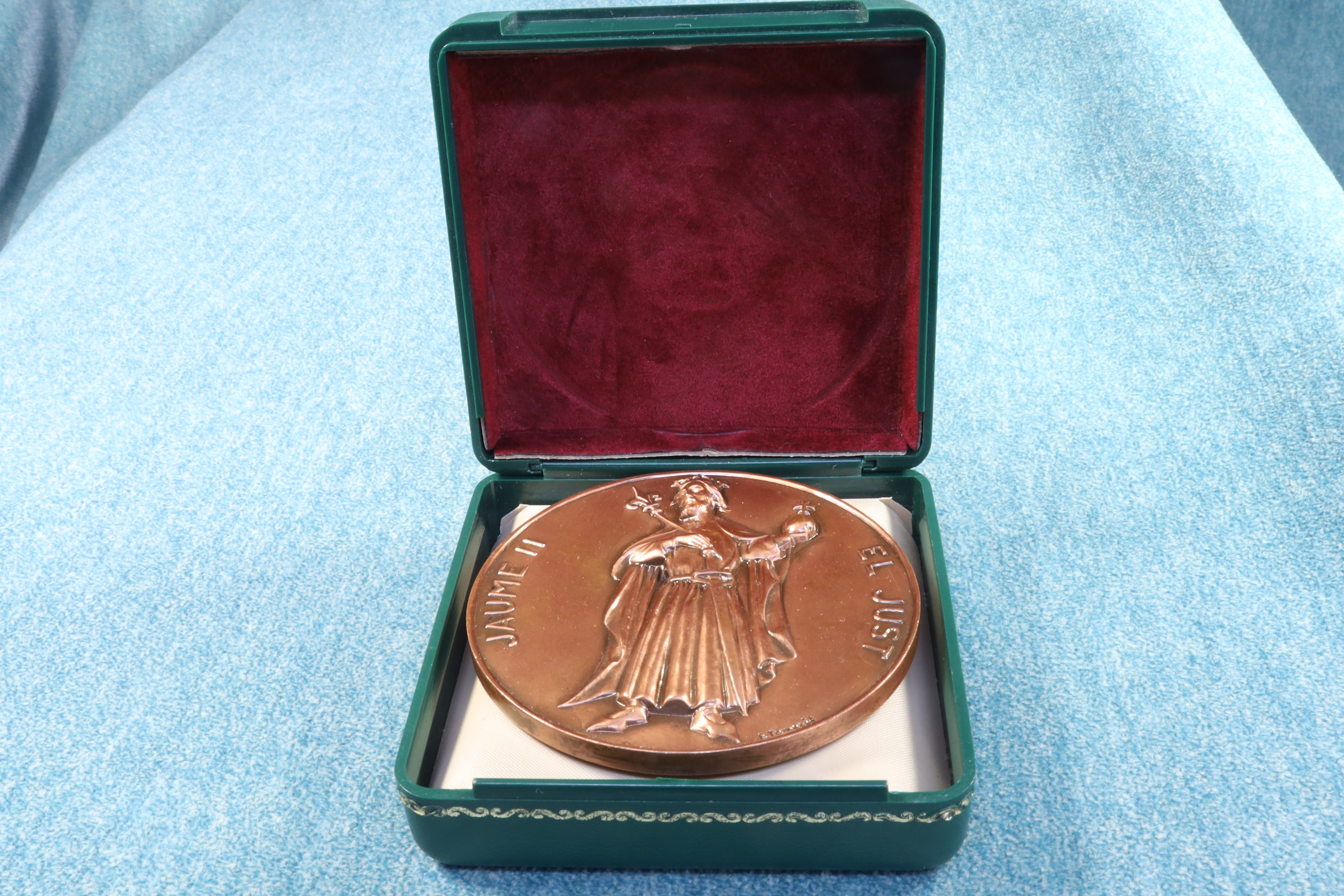 Antiguedades de jaume ii medallion the just la valdigna 700 anys