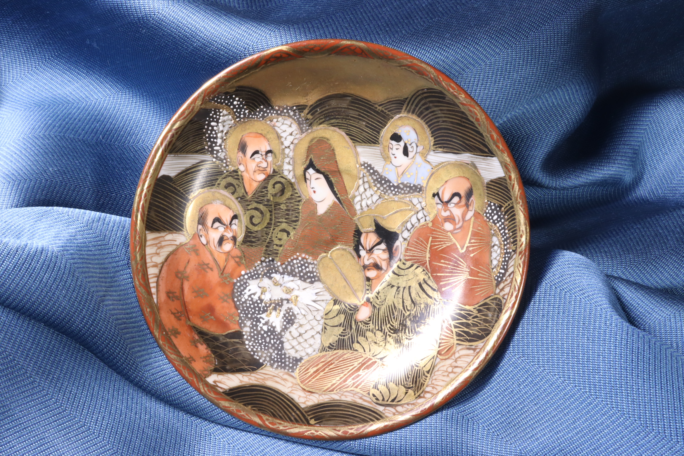 Antiques - SATSUMA PORCELAIN PLATE. JAPANESE. TAISHO 4