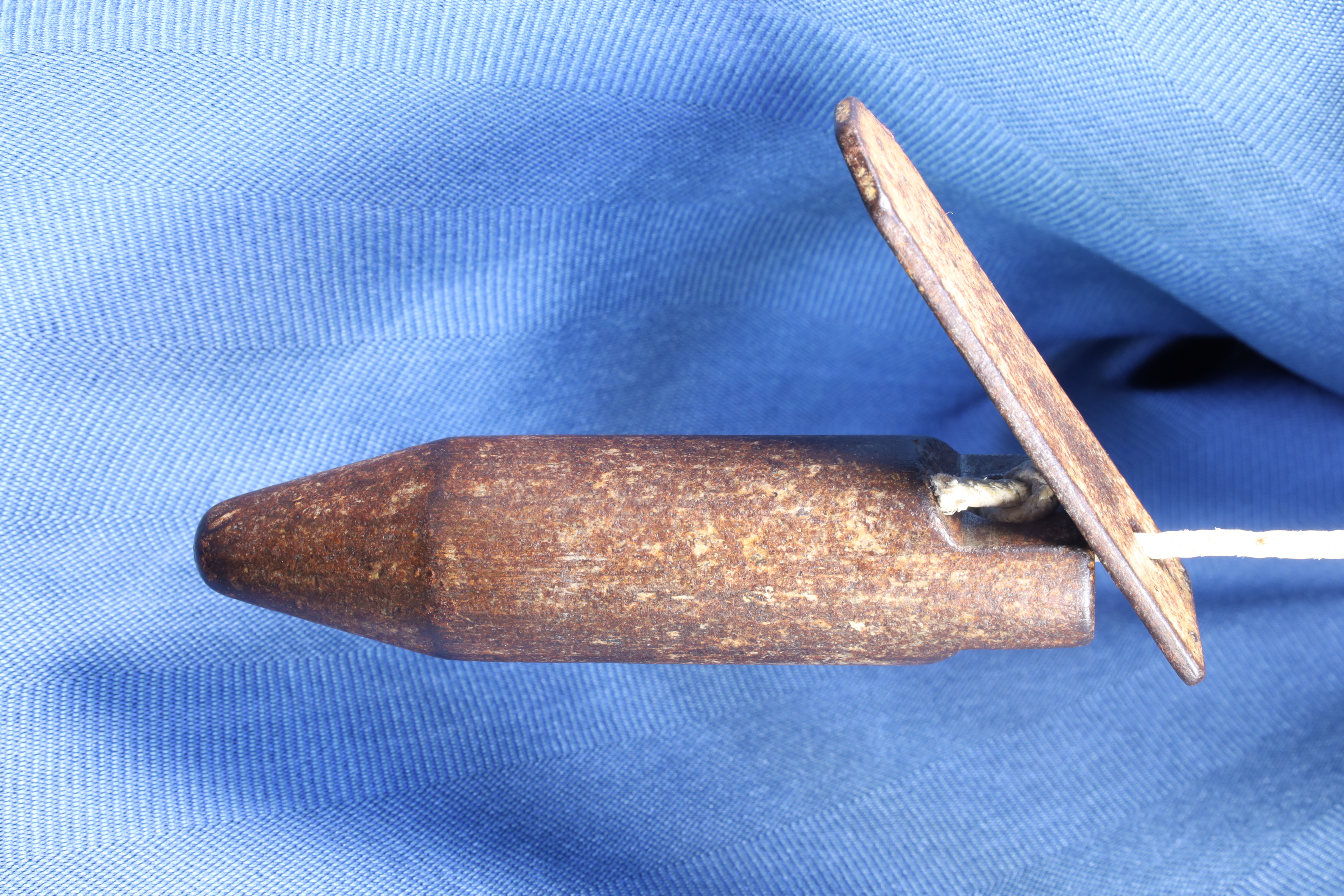 Antiguedades de iron cylindrical plummet for construction with walnut 19th century