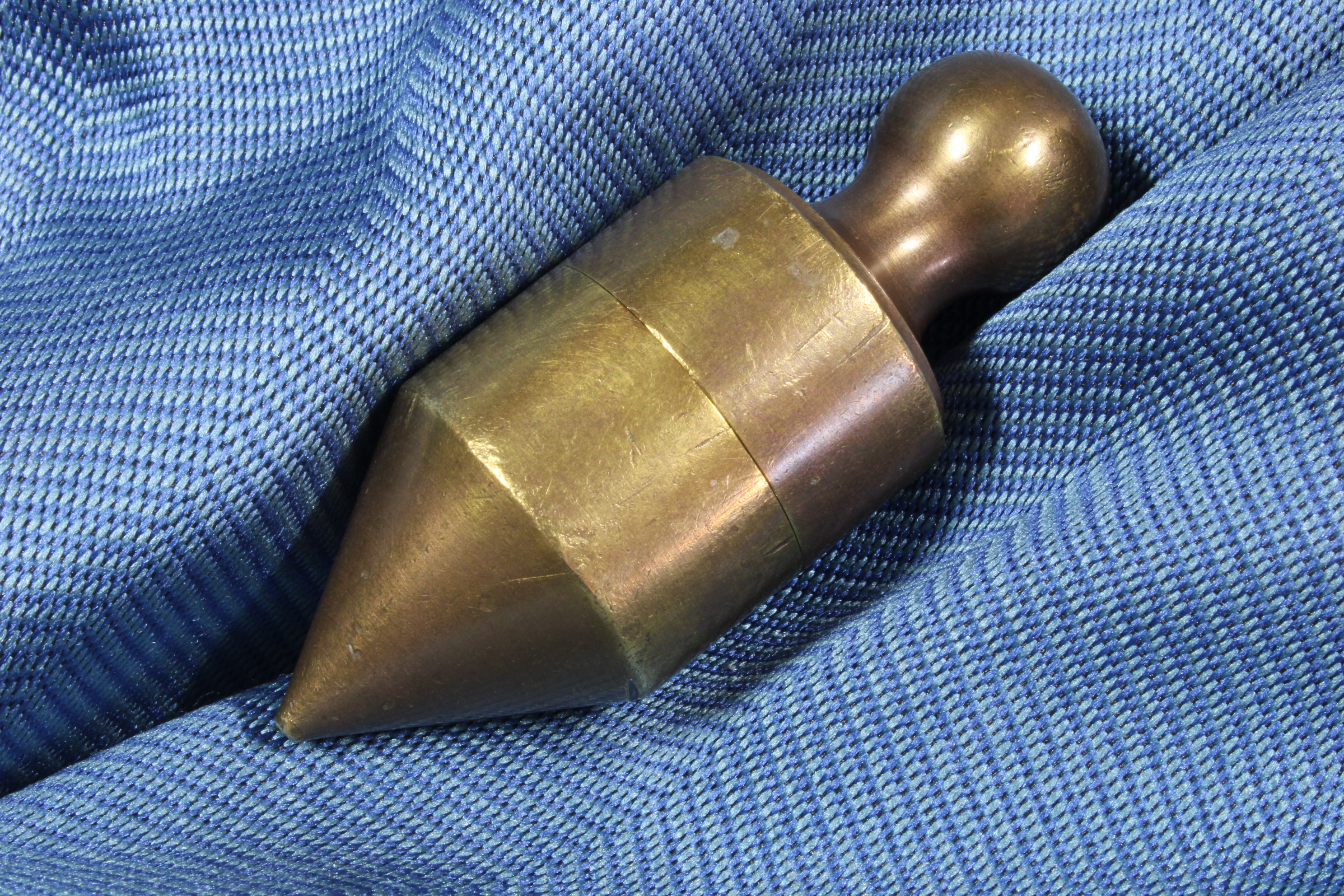 Antiguedades - PLOMADA PERICO BRONCE. S.XX (T)
