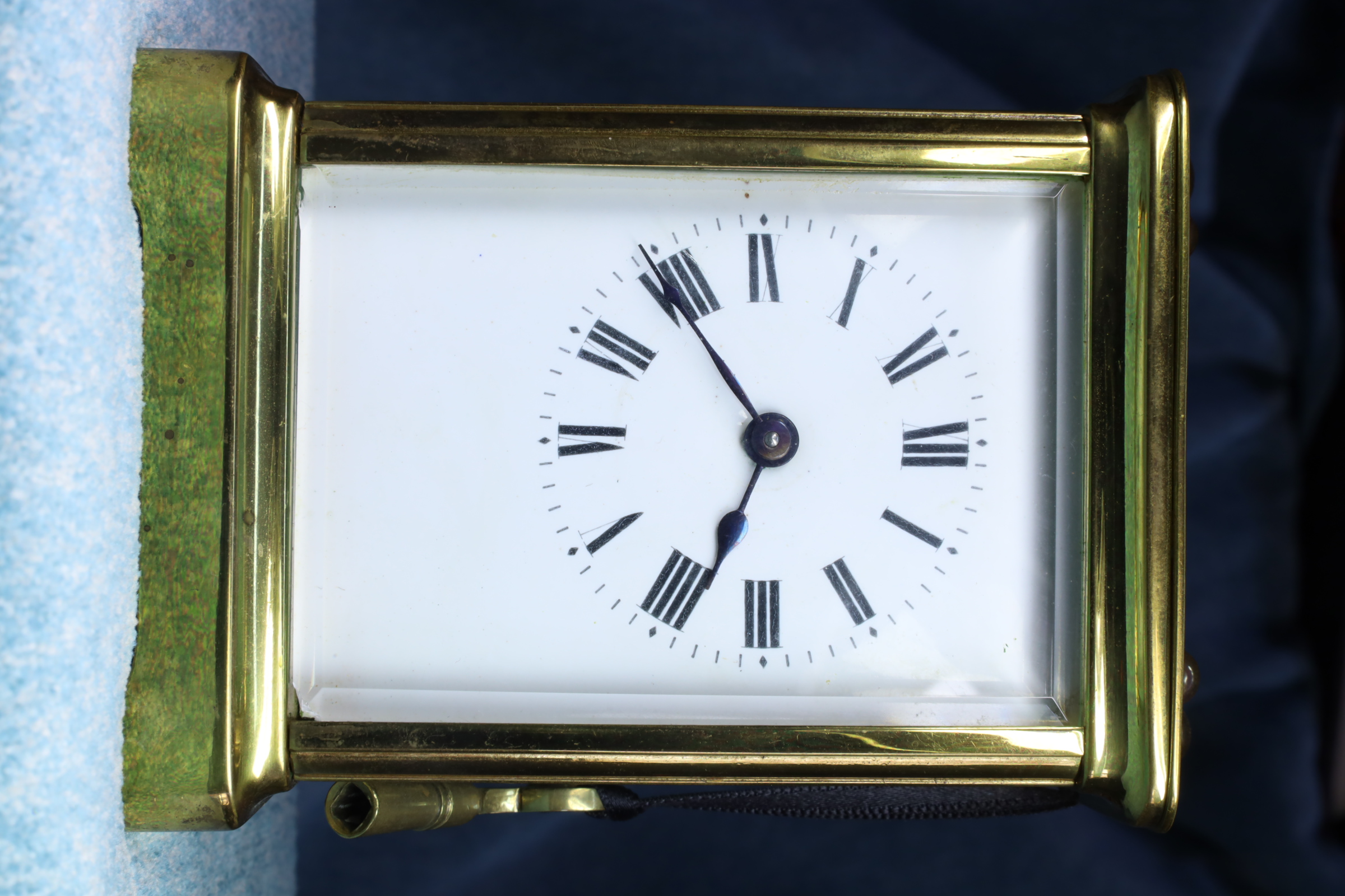 Antiguedades de reloj cabecera con cuerda ocho dias francia