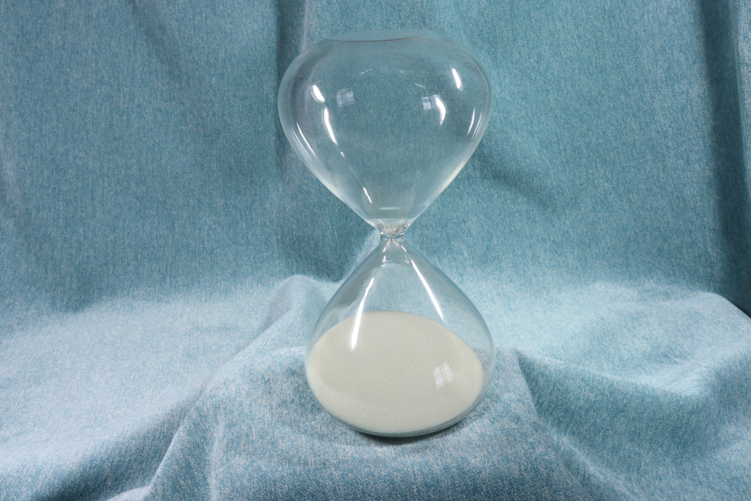 Antiguedades de large crystal hourglass handmade