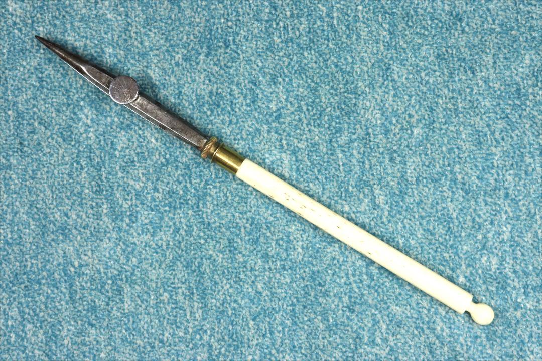 Antiques - BONE, BRASS AND STEEL STRIPS. 19TH C. (T)