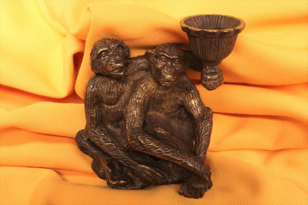 Antiques - CANDLESTICK COUPLE MONKEYS. BRONZE (T)