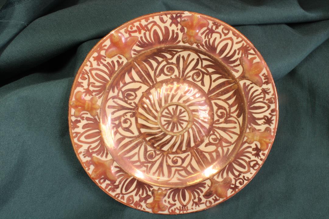 Antiques - CIRCULAR PLATE OF REFLECTIONS. V.C. MANISES. (T)