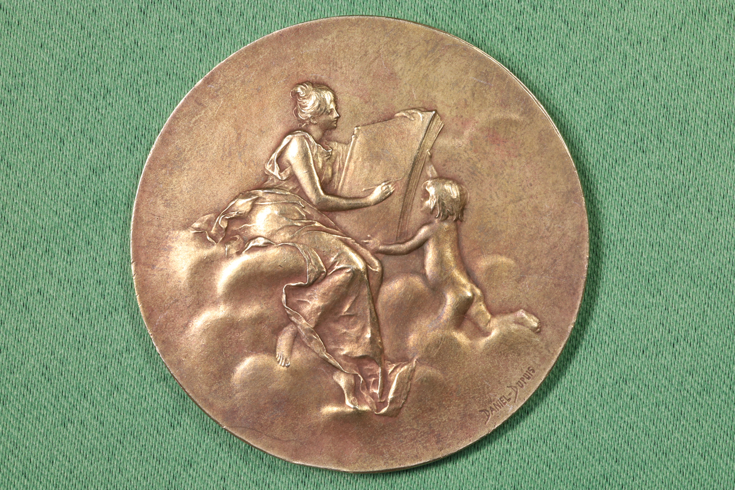 Antiques - COMMEMORATIVE MEDAL LOUVRE MAGAZINES. 1905 (T)