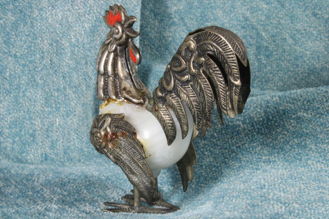 Antiguedades de figure of a rooster in brass and plastic 20th century
