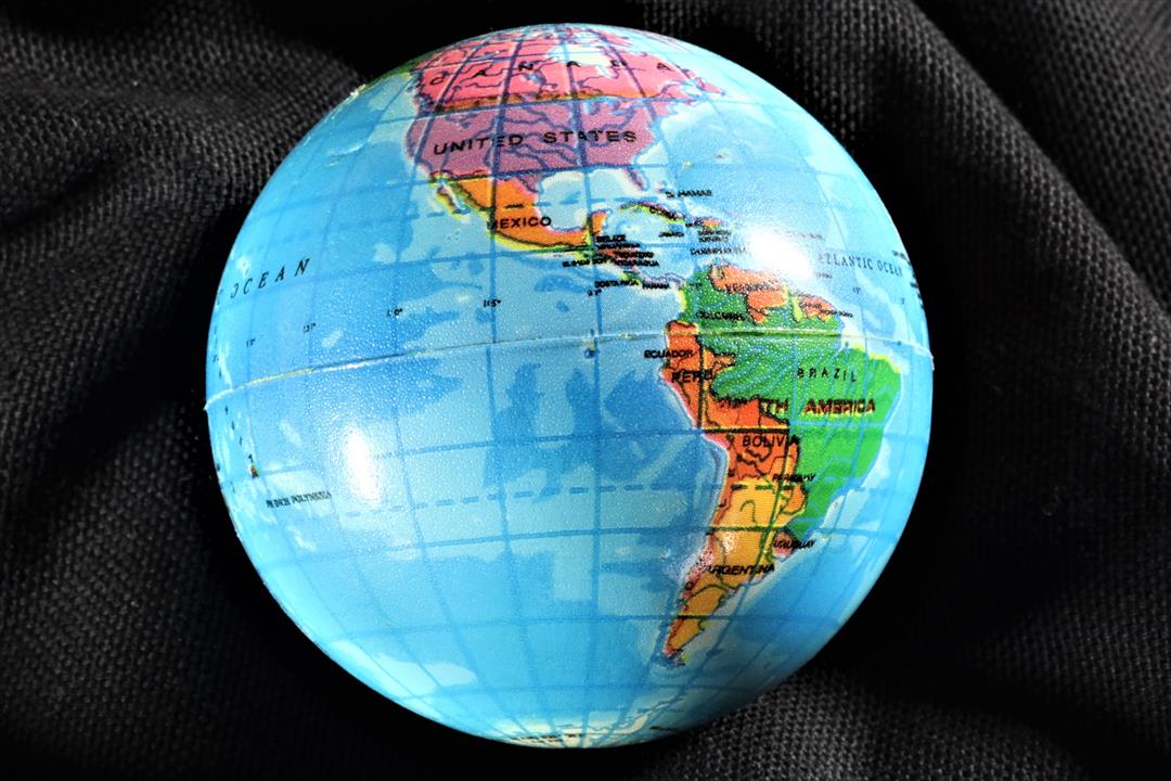 Antiques - GLOBE BALL. PLASTICIZED FOAM RUBBER. (T)