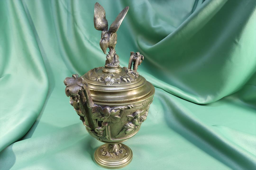 Antiques - MODERNIST BRONZE GOBLET. WITH LID. (T)