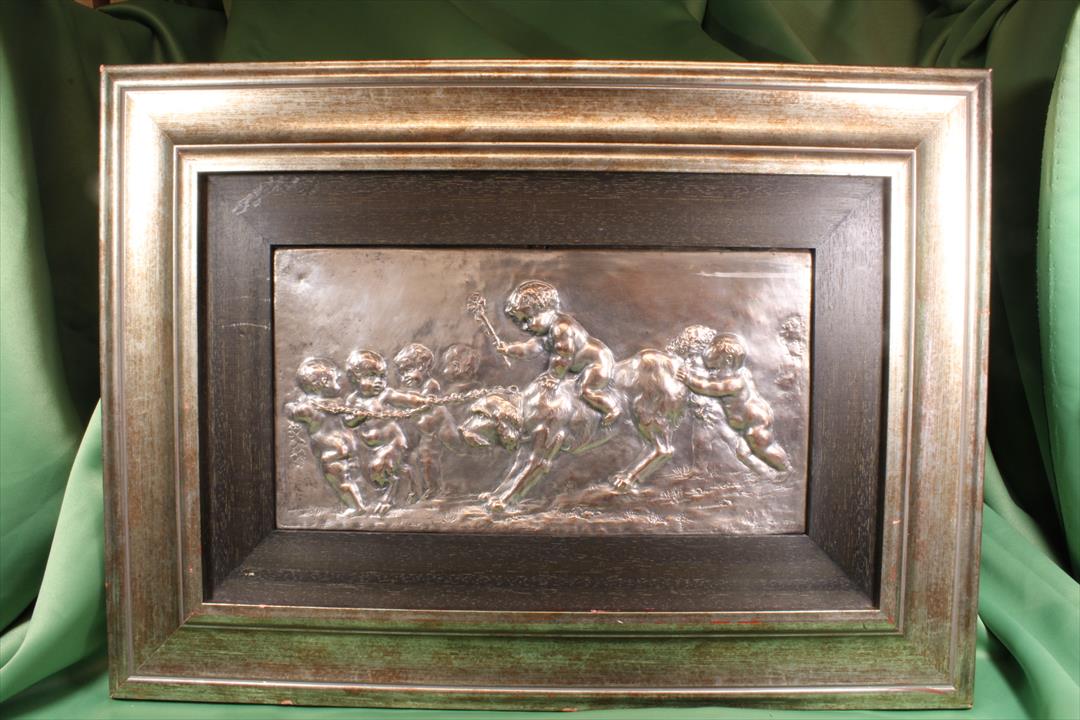 Antiques - PLAQUE COPPER PLATED CLODIÓN. DOG WITH CHILDREN. (T)