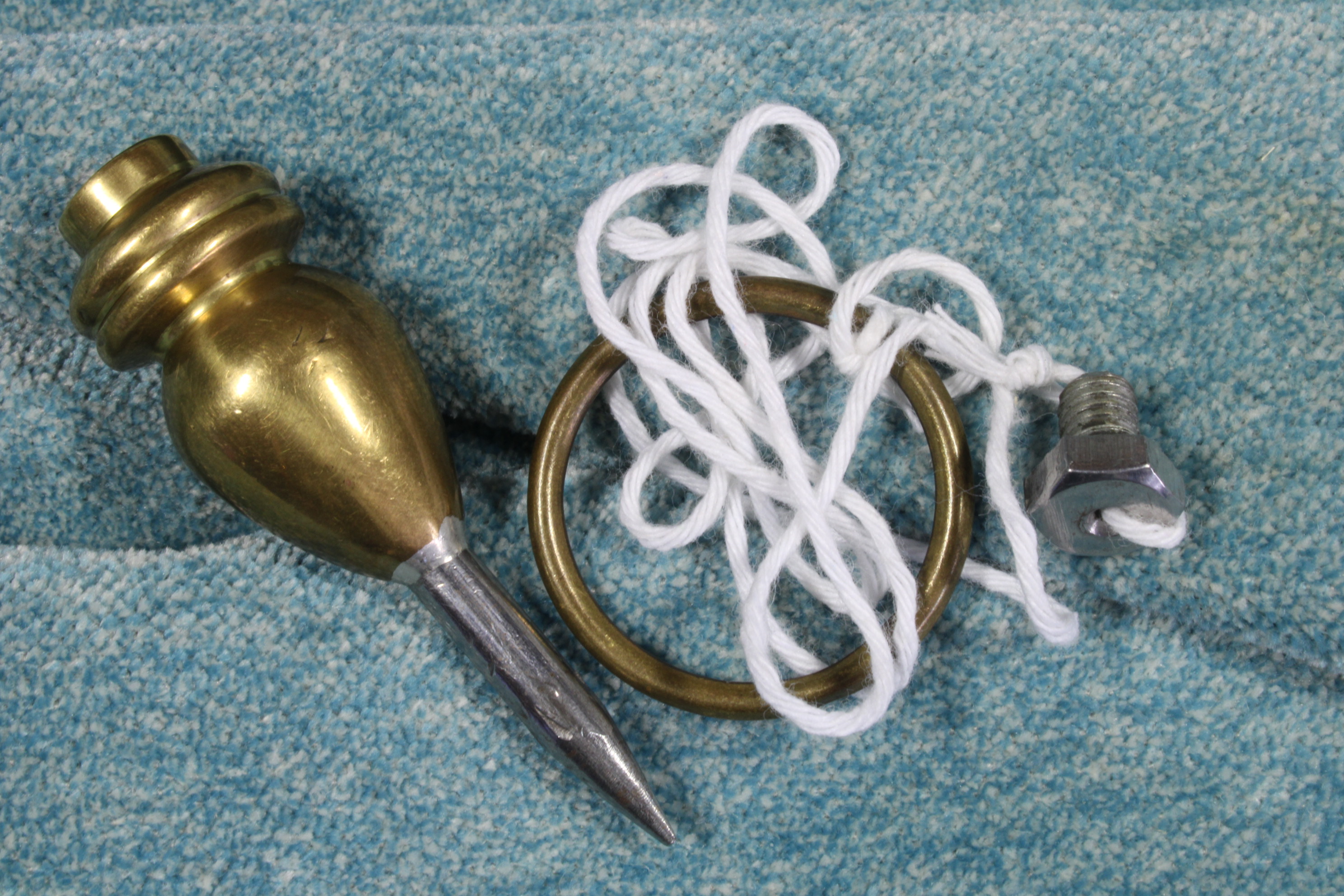 Antiguedades de plumb bob perico pear with walnut 20th century