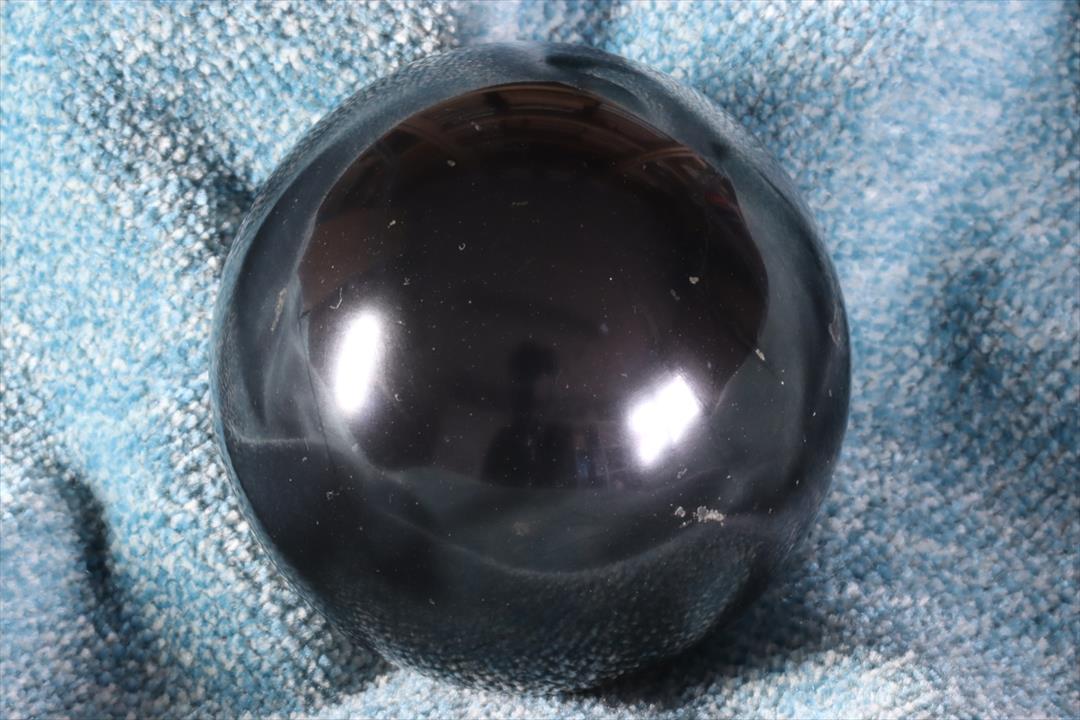Antiques - SHUNGITE BALL. (T)