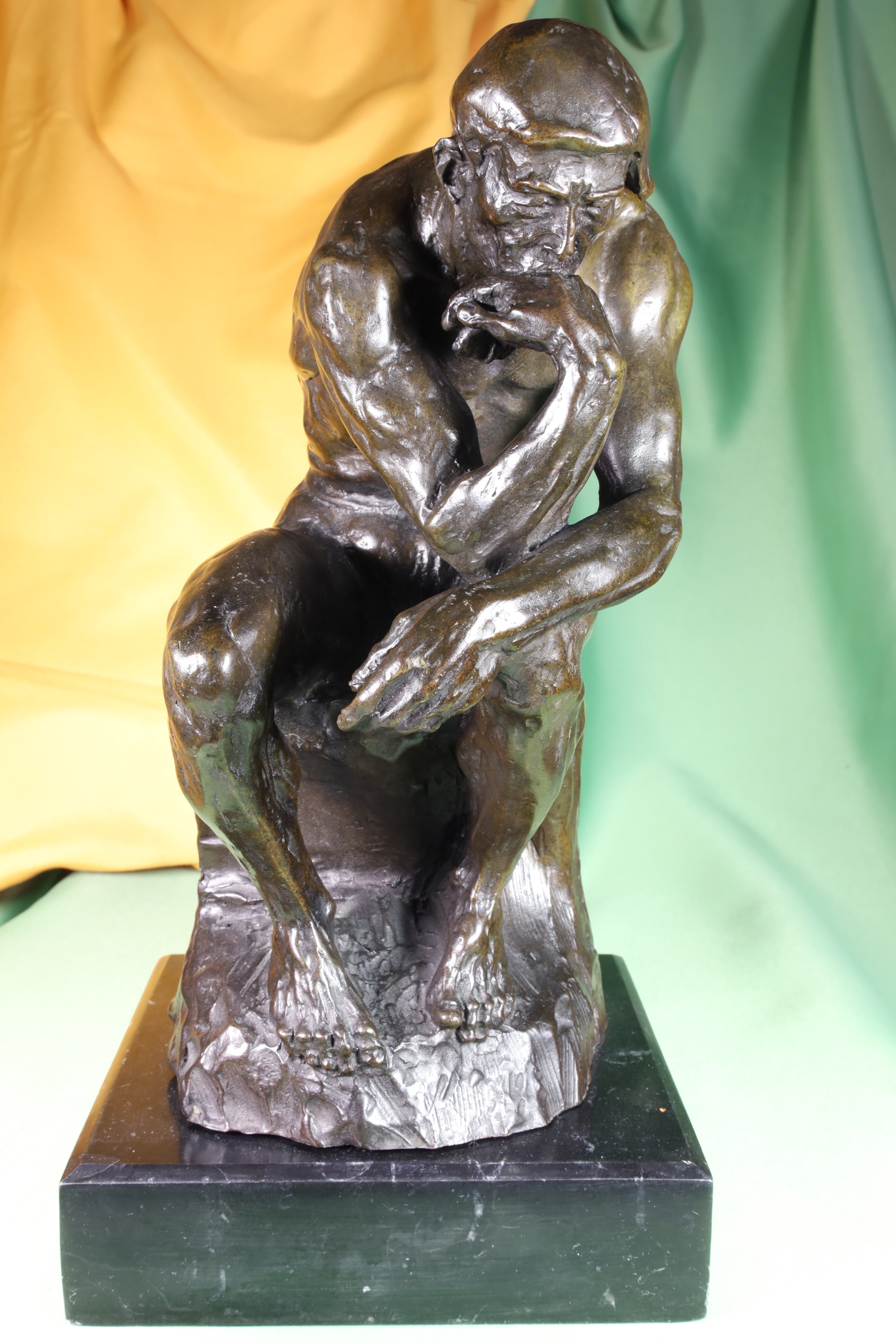 Antiguedades de ESCULTURA EL PENSADOR DE RODIN FIRMADA REPRODUCCIÓN
